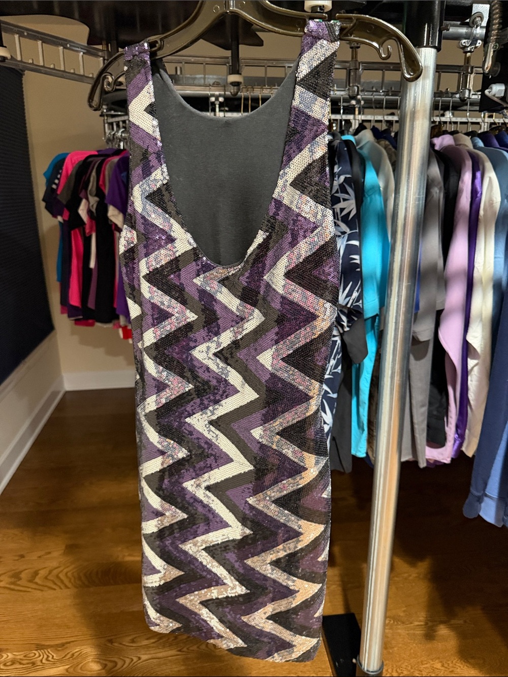 Sleeveless Sequin Zigzag Shift Dress in Purple and Black